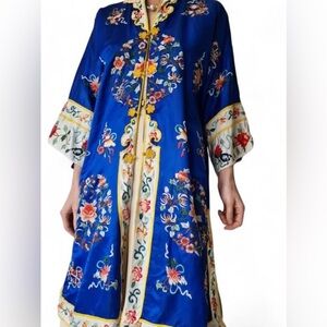 Women’s Royal Blue Floral Embroidered Satin Robe